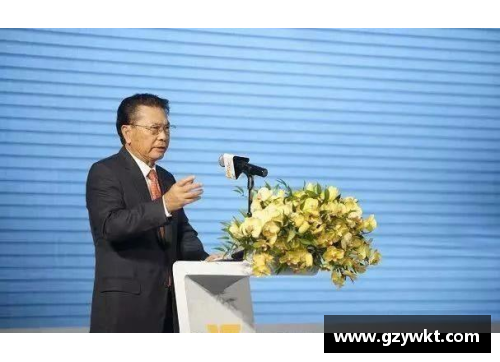 狗万官网飒爽挥杆！美的创始人何享健亮相大良高尔夫球协会夏季会员活动